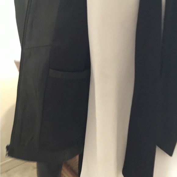 NEWPORT NEWS”BLACK EASY STYLE JACKET/FULLY LINED/LIGHTLY PADDED SHOULDERS/SZ M - Picture 7 of 8